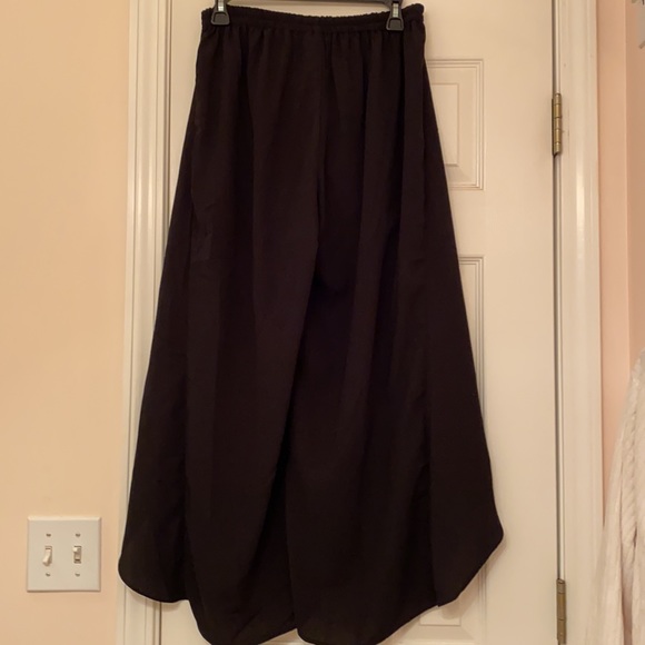 Split Leg Crop Pant - Picture 7 of 7